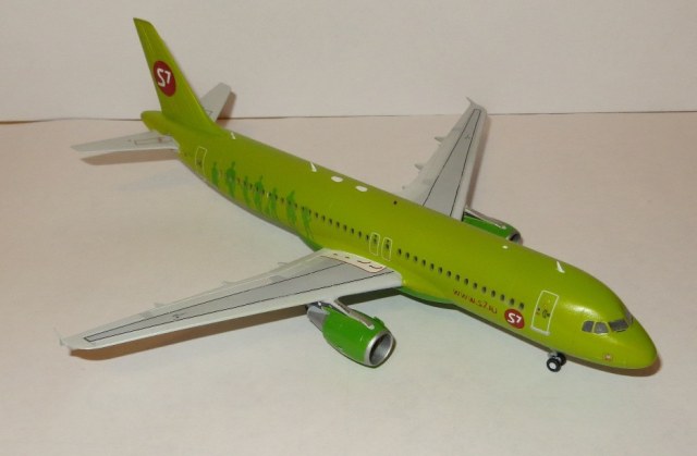 Airbus A320 S7 VQ-BES