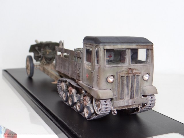 Тягач СТЗ-5 с гаубицей М-30 1938 года (ранняя).