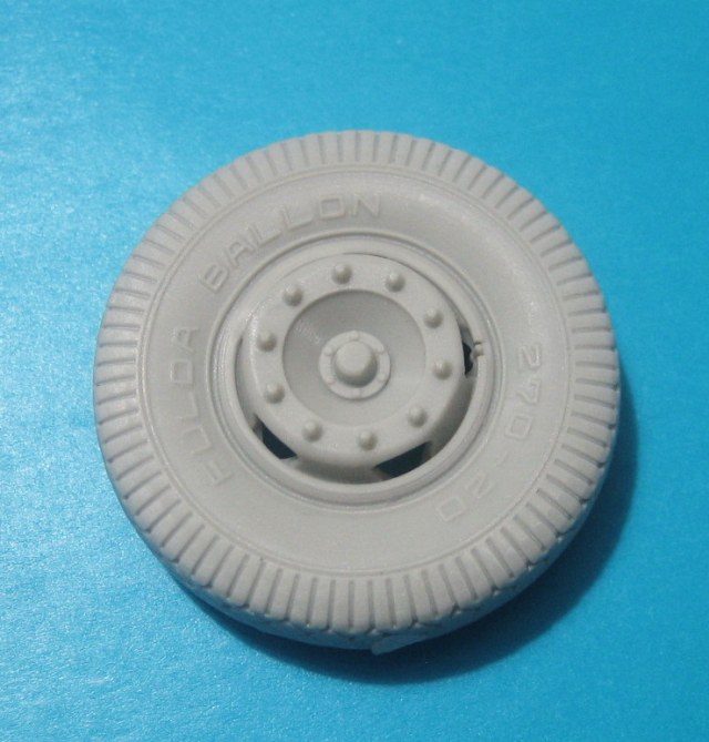 Дорожные шины для Mercedes L 4500( ранние)