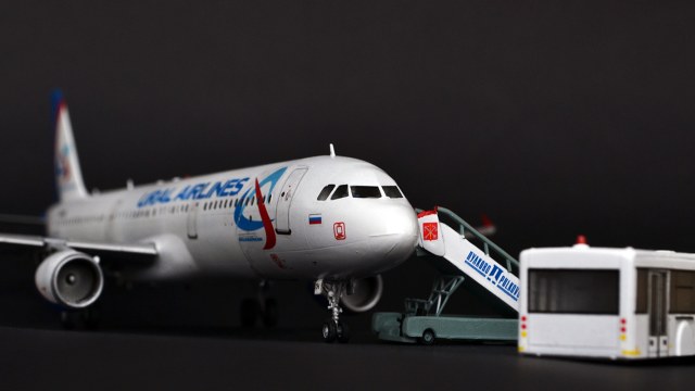 Airbus A-321 Уральские Авиалинии VQ-BKH