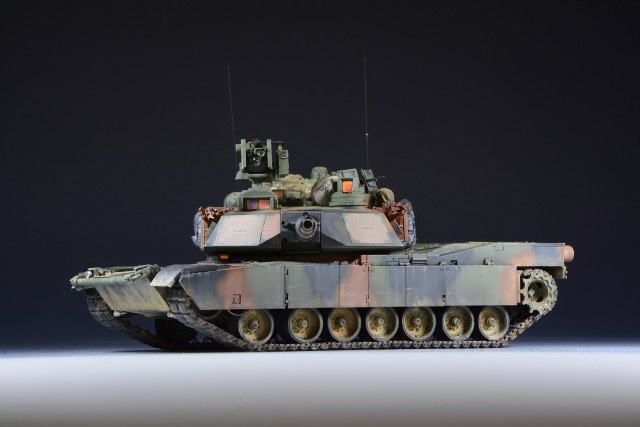 1/35 M1A2 SEPV2 внутренняя версия