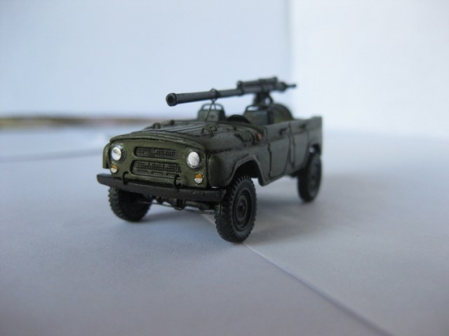 УАЗ 469 с 106мм безоткатным орудием