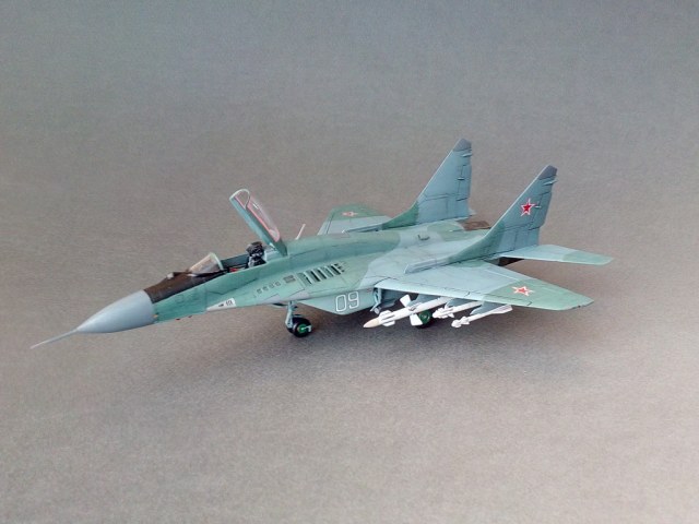 МиГ-29 9-13