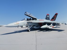 F 18 - Growler
