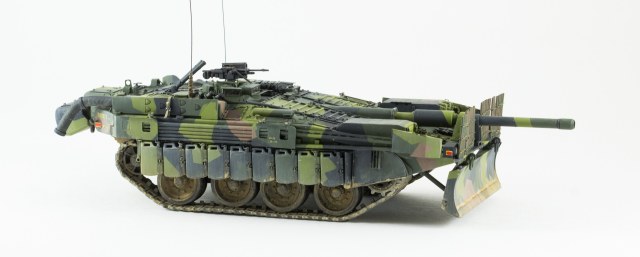STRV-103C