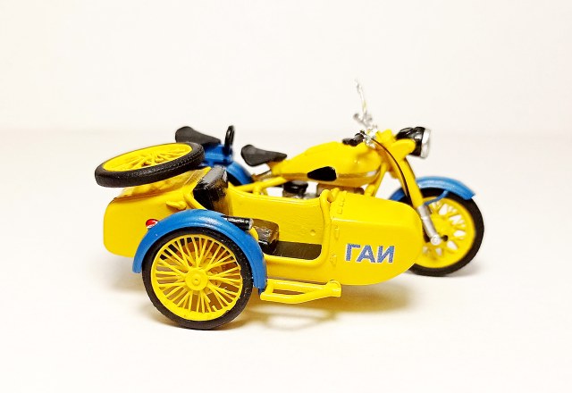 Мотоцикл Урал М66 1/43