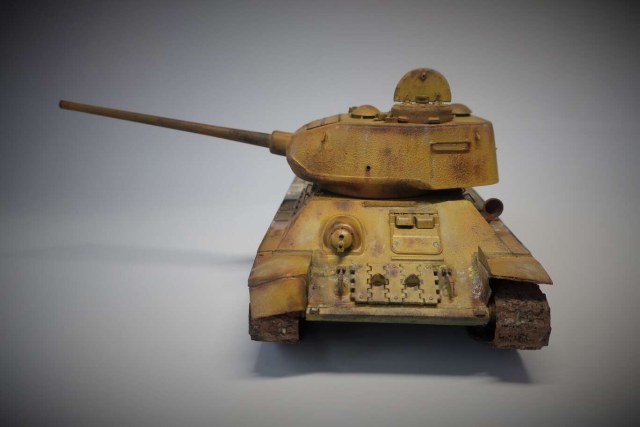 Танк Т-34/85 "Angola"