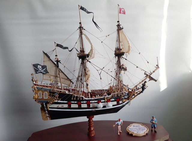 Пиратский фрегат начала 17-го века.