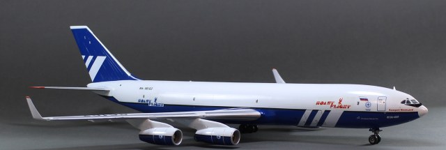 Ил-96-400Т RA-96102