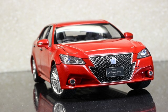 Toyota Crown Athlete