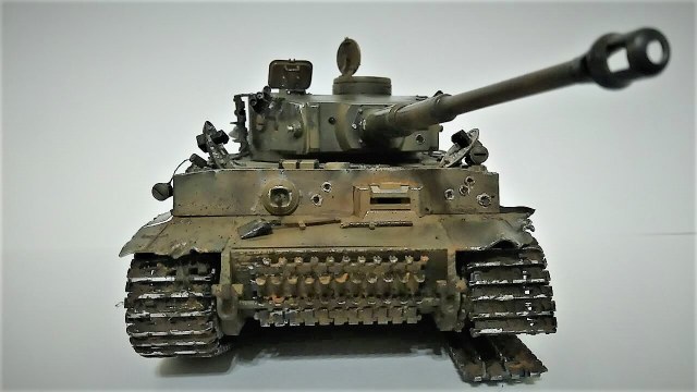 TIGER I AUSF. E