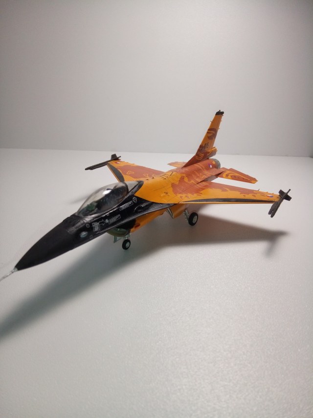 F-16