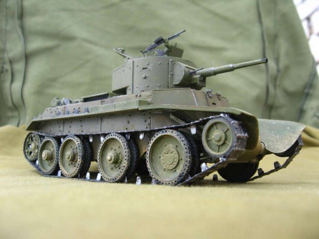 БТ-7 обр.1935г с зенитной турелью П-40