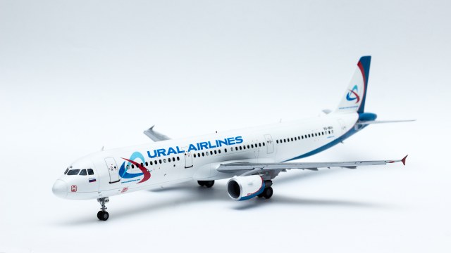 Airbus A321 Ural Airlines VQ-BKH