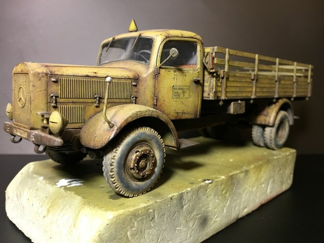 Немецкий тяжелый грузовик  L-4500A