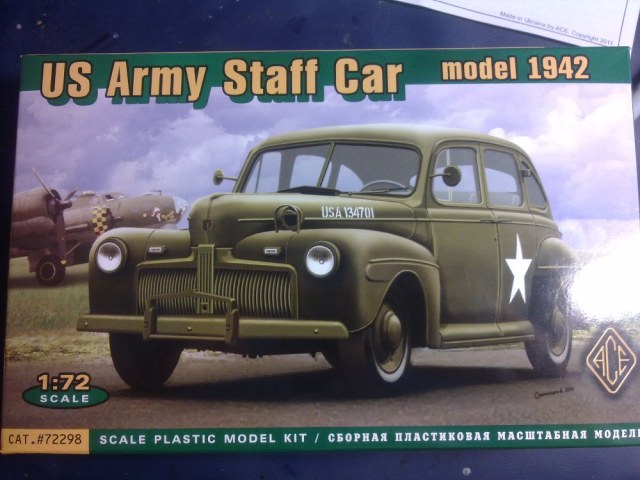 Ford De Luxe Fordor Sedan 1942