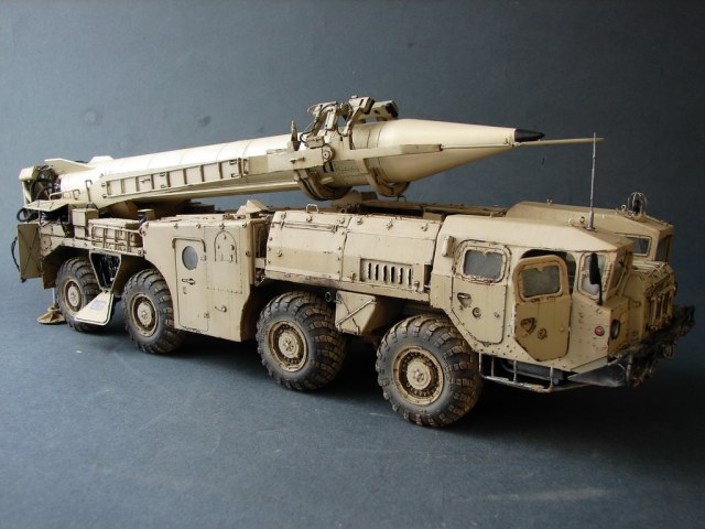 SCUD B Iraqi +All Hussein missile