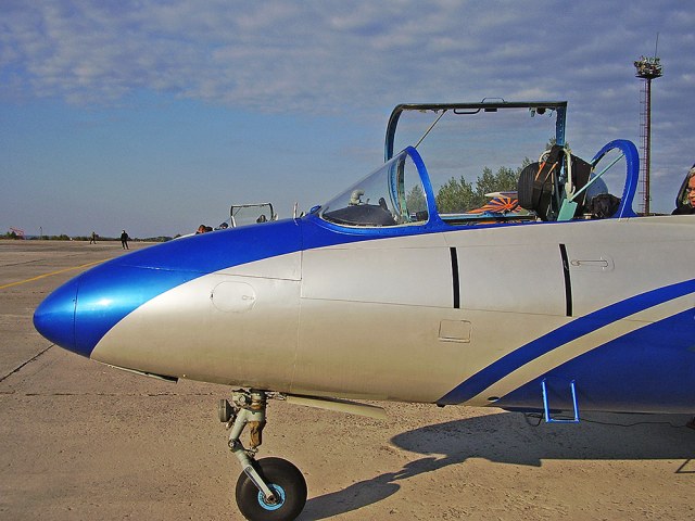 Л-29 Дельфин