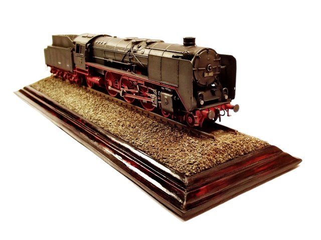 Паровоз BR-01