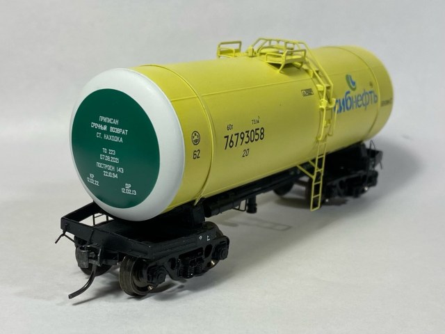 Вагон цистерна модели 15-1566