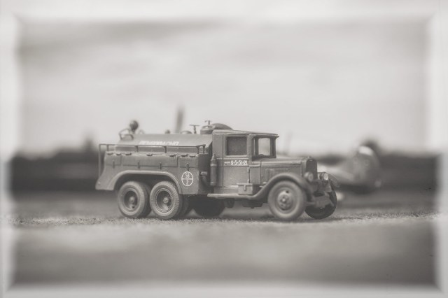 Топливозаправщик БЗ-35 на базе ЗиС-6