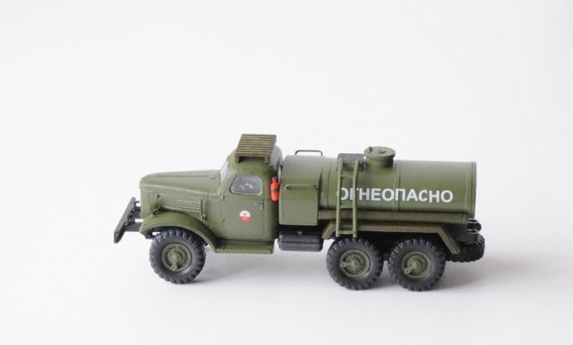 ЗиЛ-157 автозаправщик