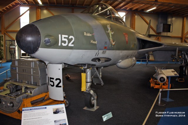 Hunter Mk.58 (J-4152)