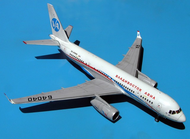 Ту-204-300 Владивосток Авиа