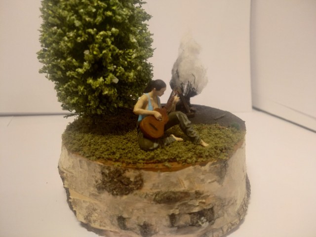 Девушка на привале