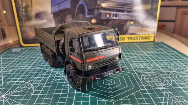 Российский трехосный грузовик К-5350 «Мустанг»