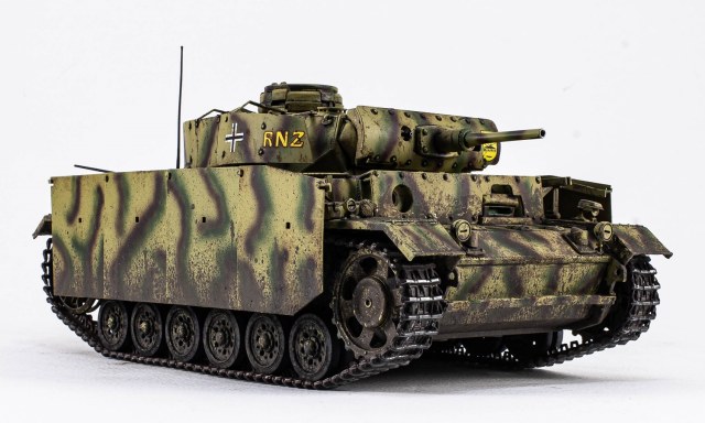 Pz.Bef.Wg. III Ausf J w/Schurzen