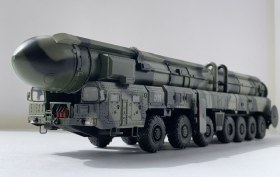 ПГРК Тополь 1:72 Звезда