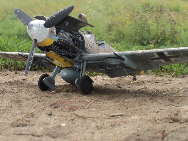 Мессершмитт Bf-109  (Trumpeter 1:24)