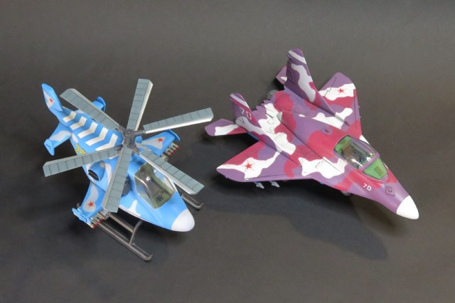 Авиация игрушечной армии