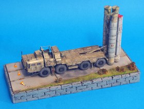 С-400 "Триумф"  с блоком ракет 9M96E на дежурстве. мини-виньетка