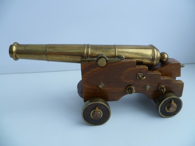 Корабельная пушка