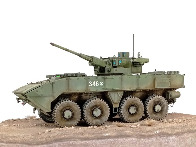 Колёсная БМП "Бумеранг" с боевым модулем "Кинжал".