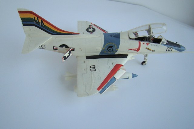 TA-4J 1/72