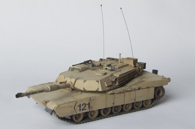 M1A1 Abrams MBT 1/72