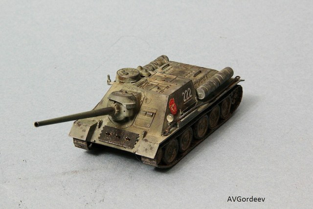 Советский истребитель танков СУ-100