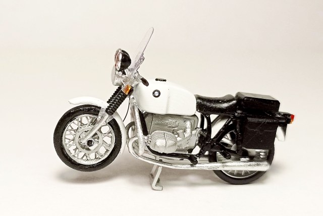 Мотоцикл BMW P90 1/43