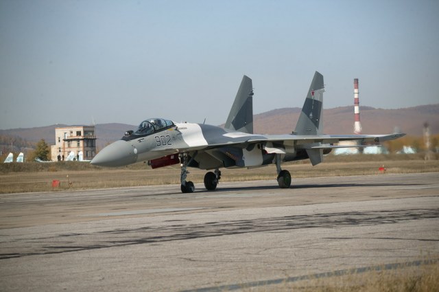 2nd_su-35_flight_02_big.jpg
