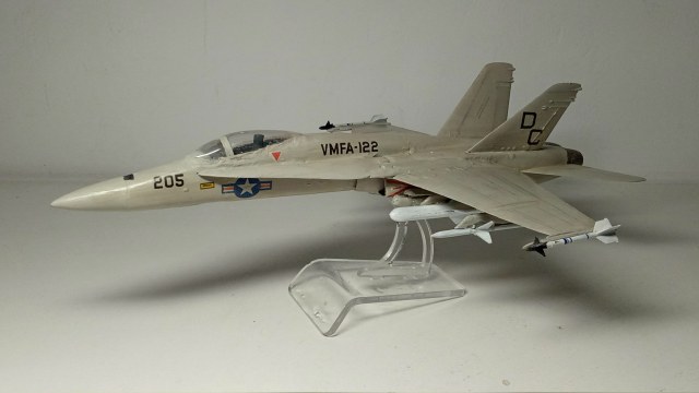 F/A-18C Hornet 1:72 (Реставрация)