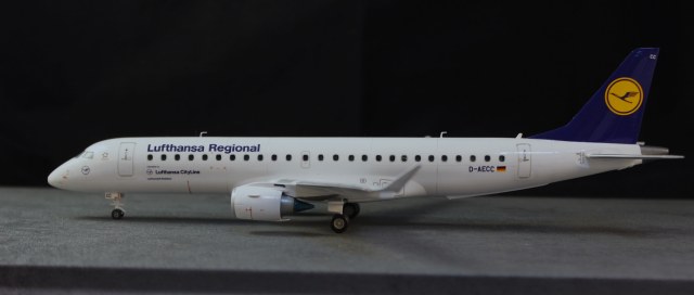 Embraer 190 "Lufthansa" D-AECC