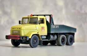 Балластный тягач КРАЗ-6510