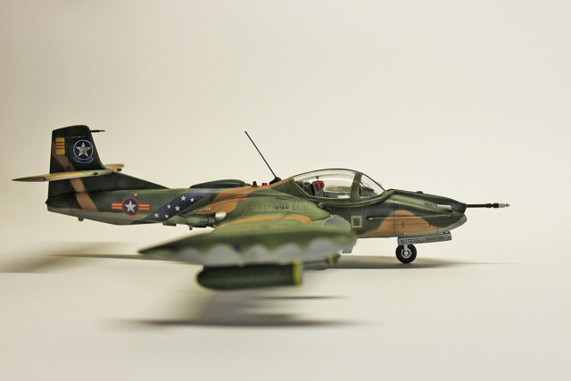 A-37B 1/48 Trumpeter