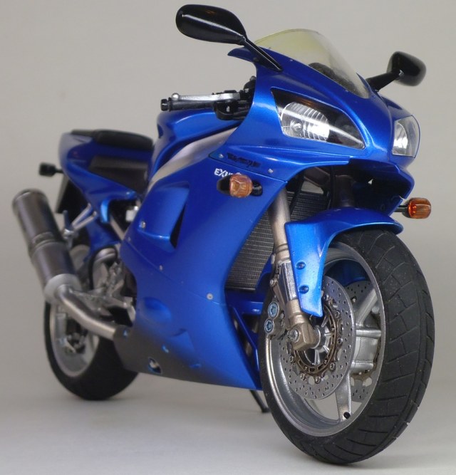 Yamaha YZF-R1