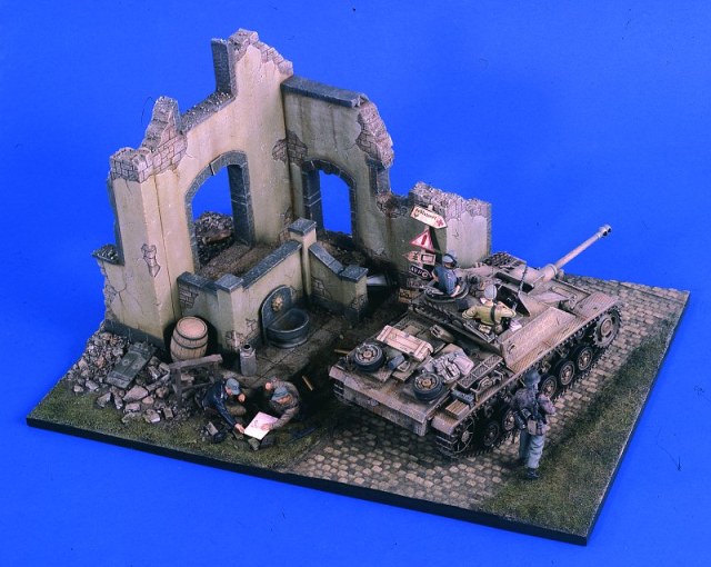 1:35 COUNTRY SIDE MANSION (CERAMIC) #2394