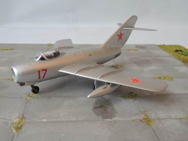 МиГ-15