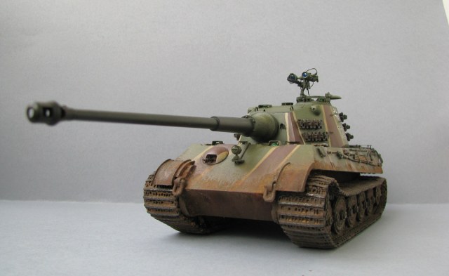 Pz.kpfw.VI  Tiger II  "Горячее лето 45го"